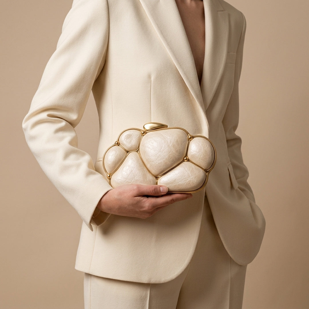 Jinky Pebble Clutch