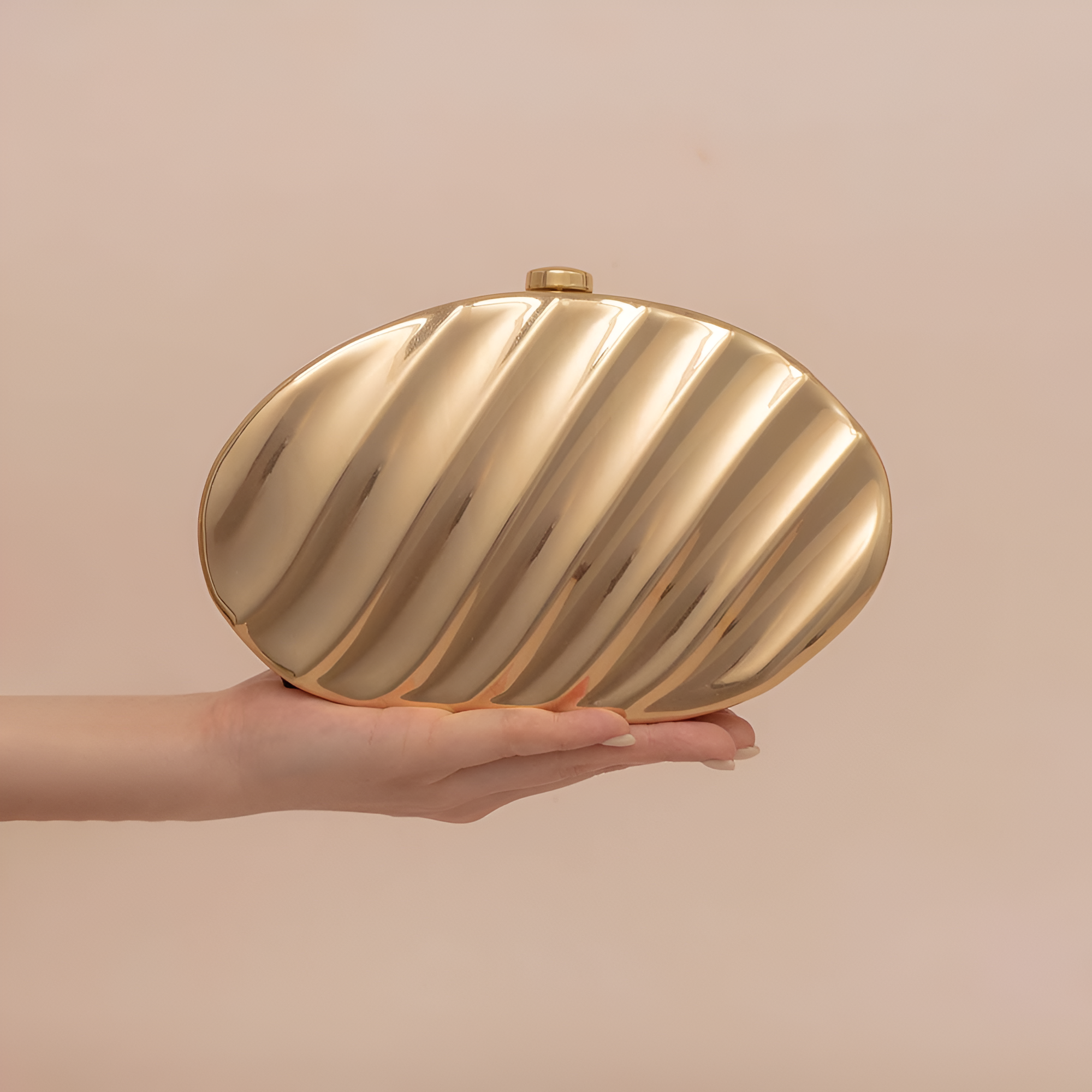 <tc>Pochette coquillage Alina</tc>