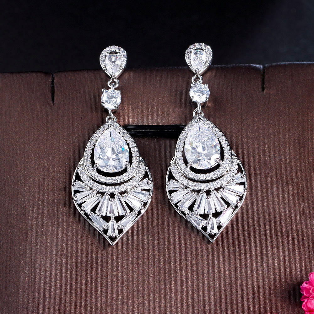 <tc>Celestia Cristal Chute Boucles d'oreilles</tc>