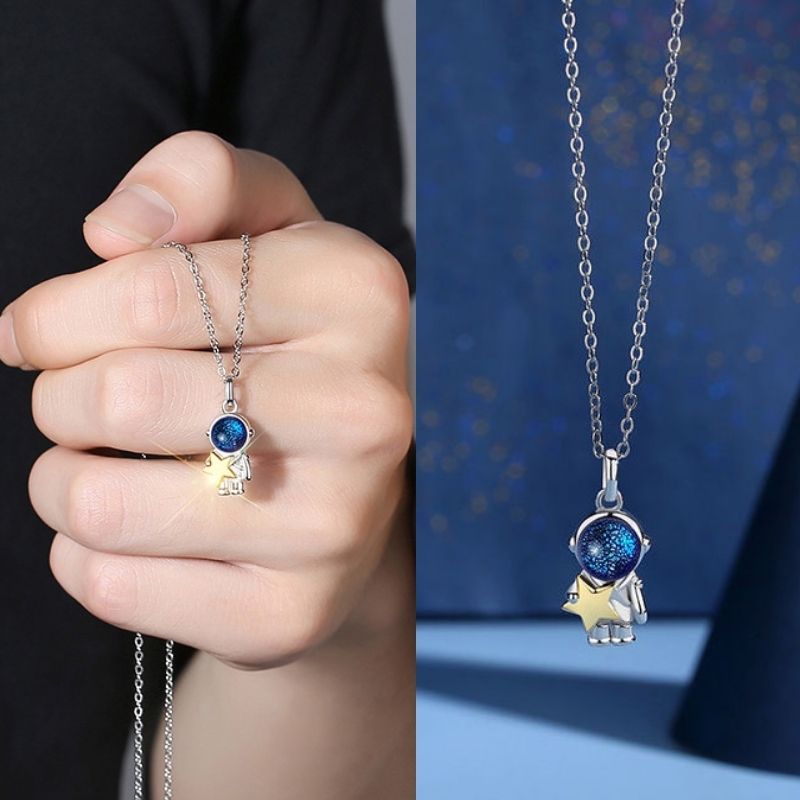 Collier étoile astronaute