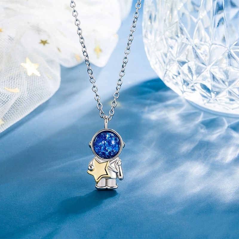 Collier étoile astronaute