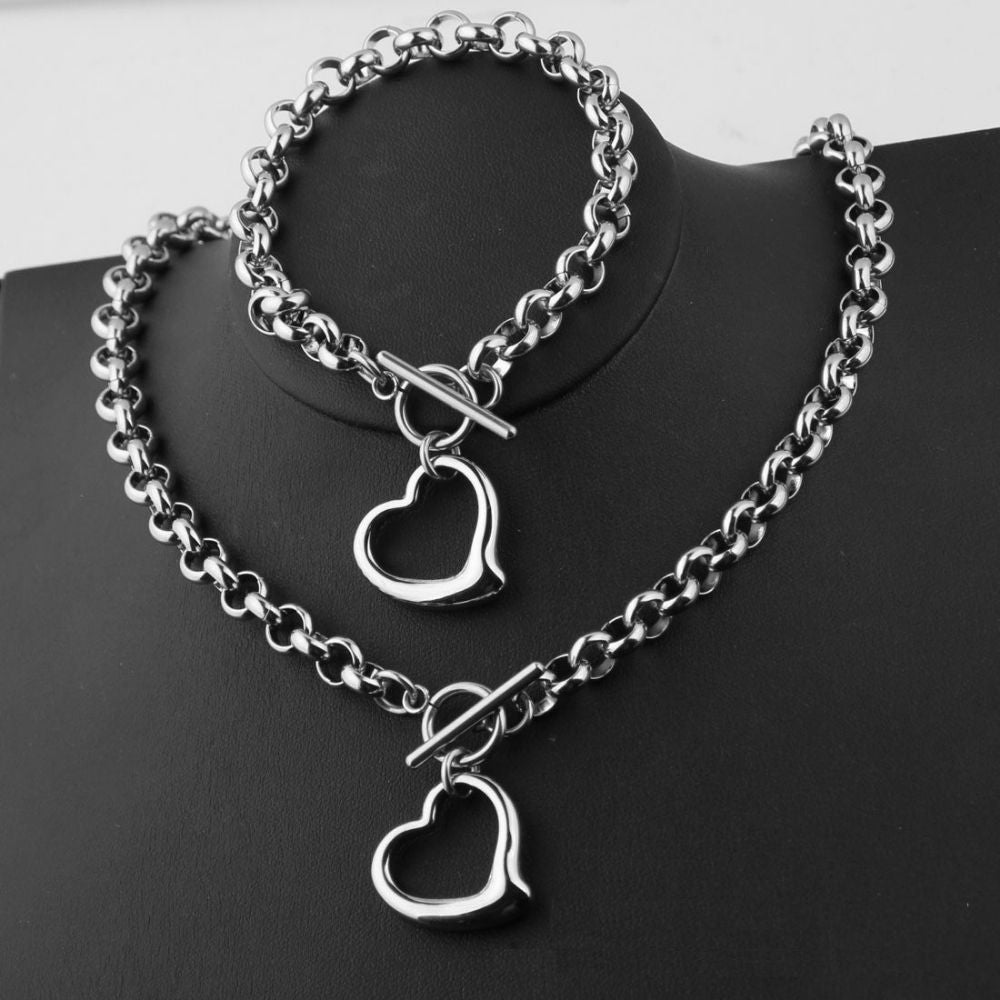 Set de bijoux vintage avec fermoir à bascule et coeur
