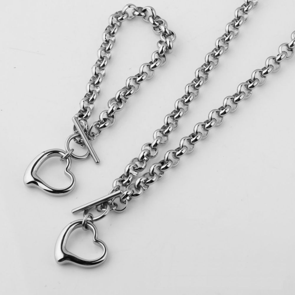 Set de bijoux vintage avec fermoir à bascule et coeur