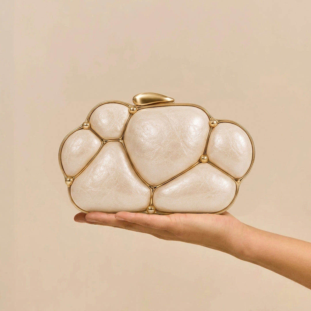 Jinky Pebble Clutch