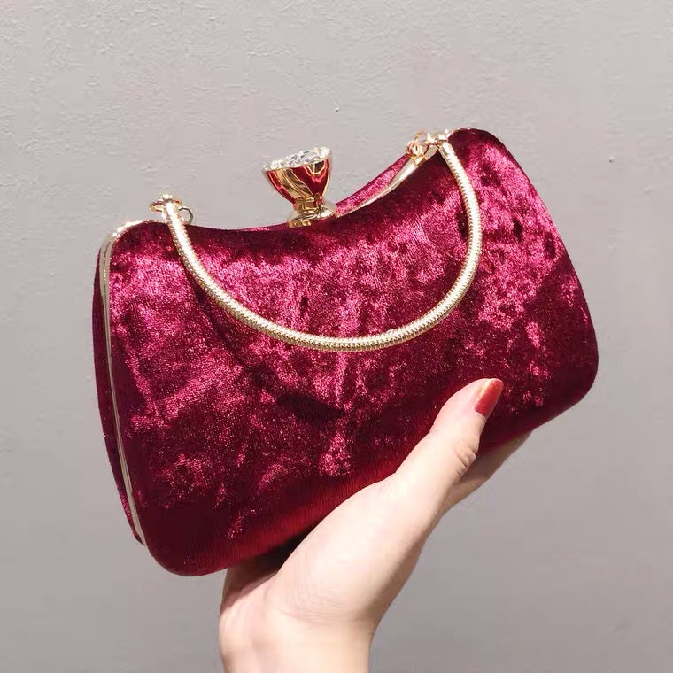 Pochette en velours