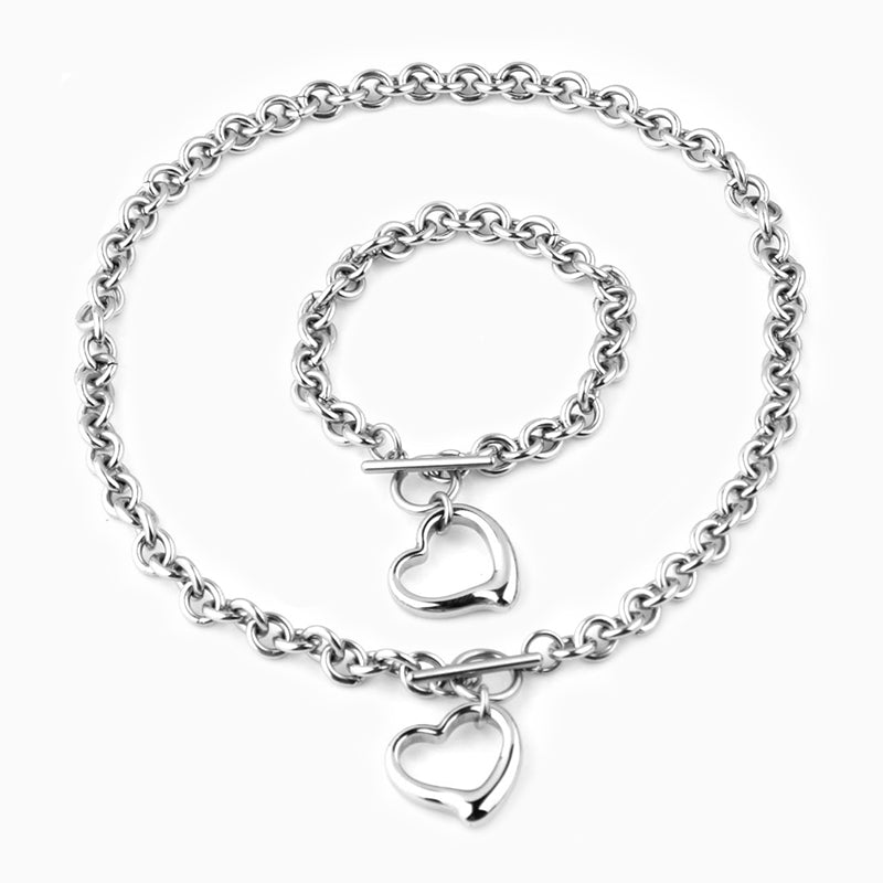 Set de bijoux vintage avec fermoir à bascule et coeur